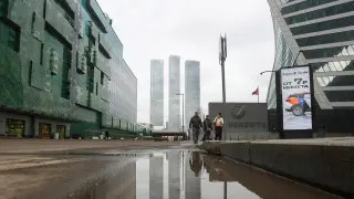 Большинство российских работодателей до конца года не планируют расширять штат на фоне охлаждения спроса в экономике, предпочитая точечный найм и перевод части сотрудников на сокращённую рабочую неделю.