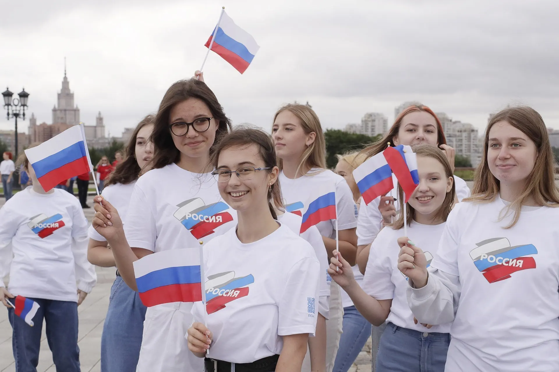 Новый федеральный проект заложил сотни миллиардов на патриотическое воспитание на 2025–2030 годы, однако методики оценки эффективности вызывают серьёзные вопросы у экспертов.