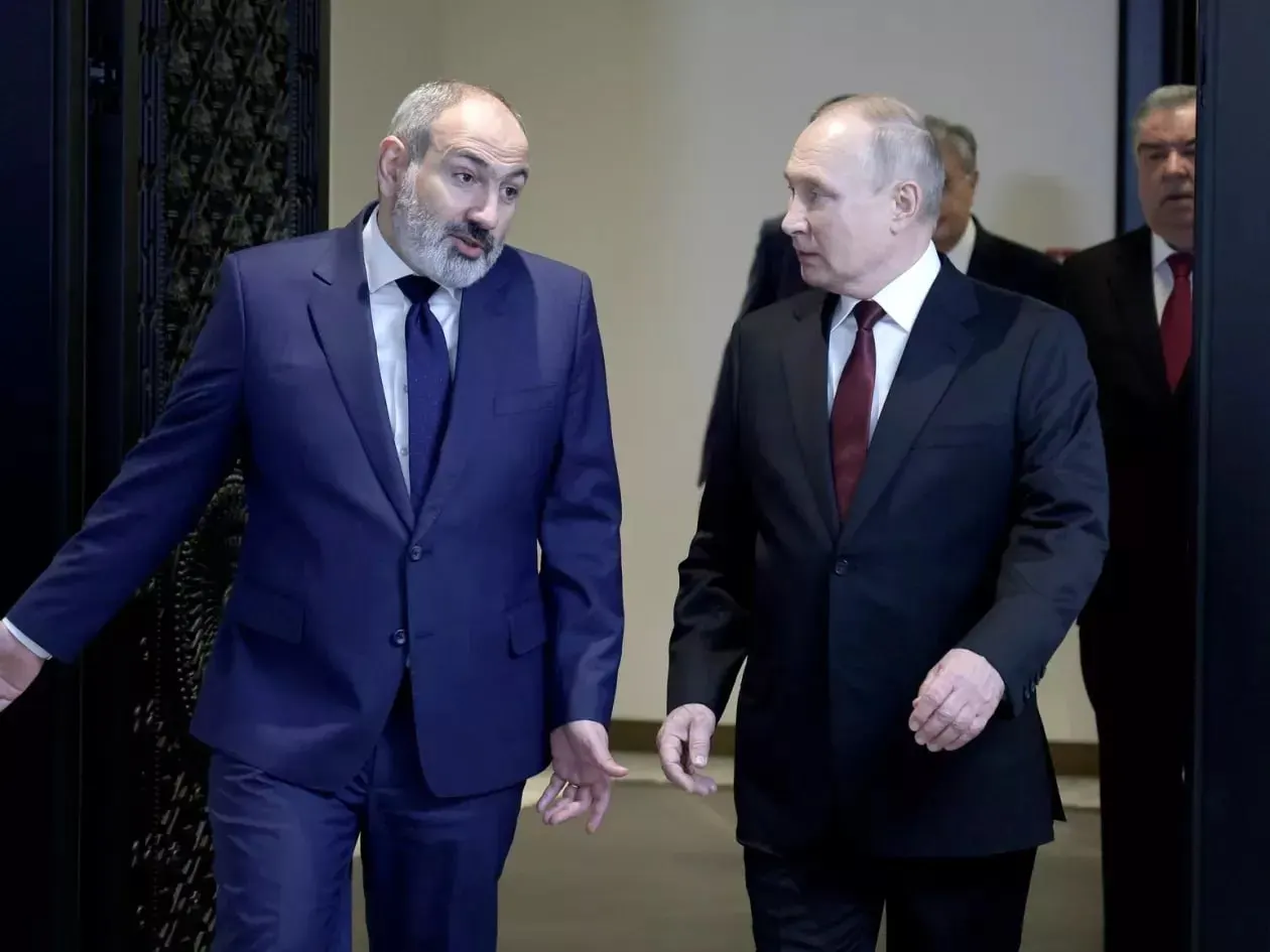 Премьер-министр Армении заявил, что Ереван откажется вступать в санкционный режим Евросоюза, однако не намерен предпринимать действий, которые могли бы повлечь за собой санкции против самой Армении. Для развеивания подозрений привлекали европейских специалистов.