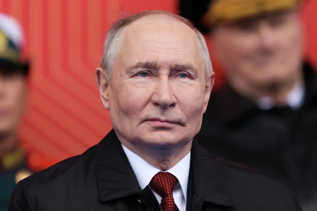 Указ вводит отдельный порядок подачи заявлений на российское гражданство для совершеннолетних и отдельных групп из Приднестровья; заявления будут принимать диппредставительства и консульства.