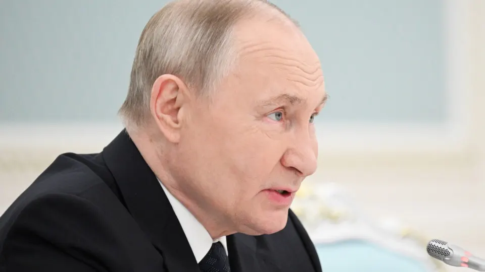 Власти рассчитывают увеличить число иностранных учащихся в вузах до полумиллиона к 2030 году. Одновременно фиксируется масштабная вербовка иностранцев для службы в вооружённых формированиях и давление на студентов в учебных заведениях.