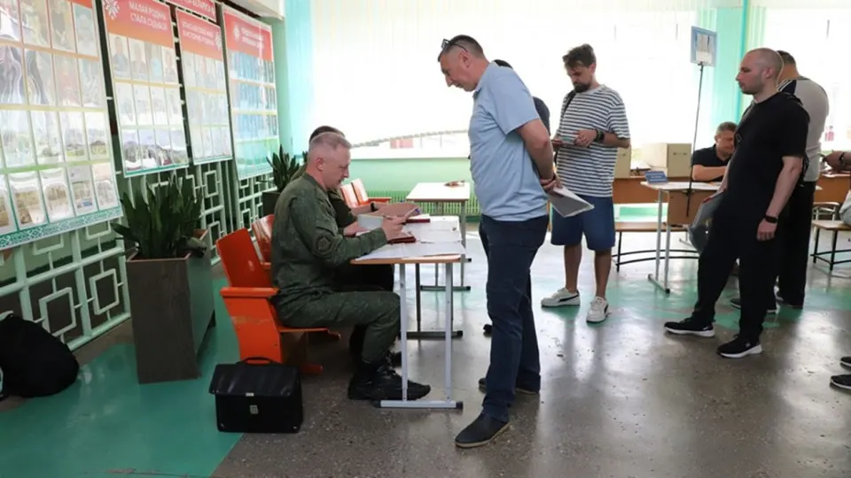 Минобороны Белоруссии объявило о плановых мобилизационных учениях в Гродненской области (17–26 июня). Одновременно в разных регионах страны идут масштабные манёвры силовых структур на фоне давления со стороны РФ.