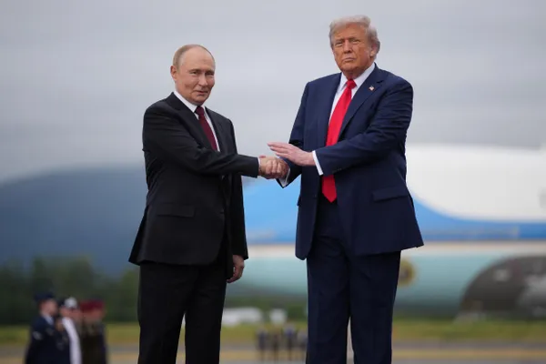 По информации информированных источников, Дональд Трамп намерен обсудить с лидерами Украины и России возможные шаги по прекращению войны; саммит НАТО в Анкаре пройдет 7–8 июля.