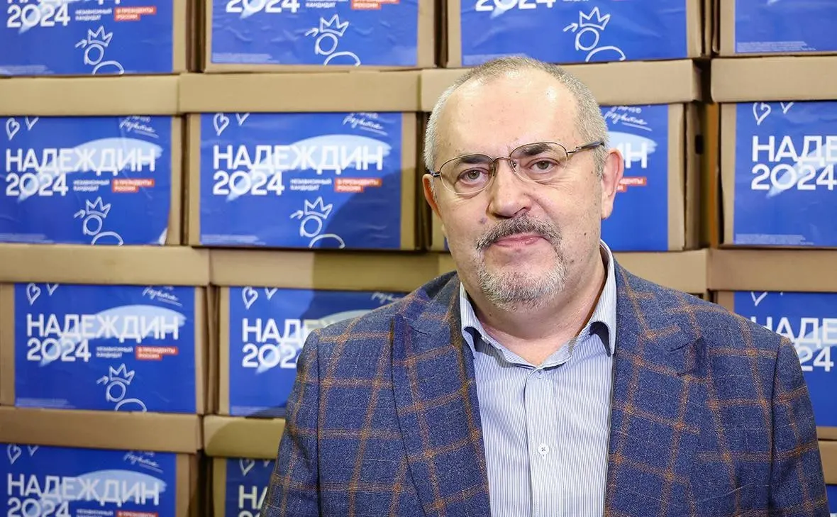 Политик заявил, что давление и правовые ограничения лишили его возможности легально участвовать в выборах; он прекращает кампанию, чтобы не подвергать риску сторонников и команду.