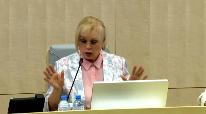 Памфилова анонсировала сотрудничество с Намибией вместо европейских наблюдателей, подтвердила 28 самовыдвиженцев и сообщила о внедрении адресного информирования и поквартирных обходов через систему «ИнформУИК». Агитация членам комиссий запрещена.