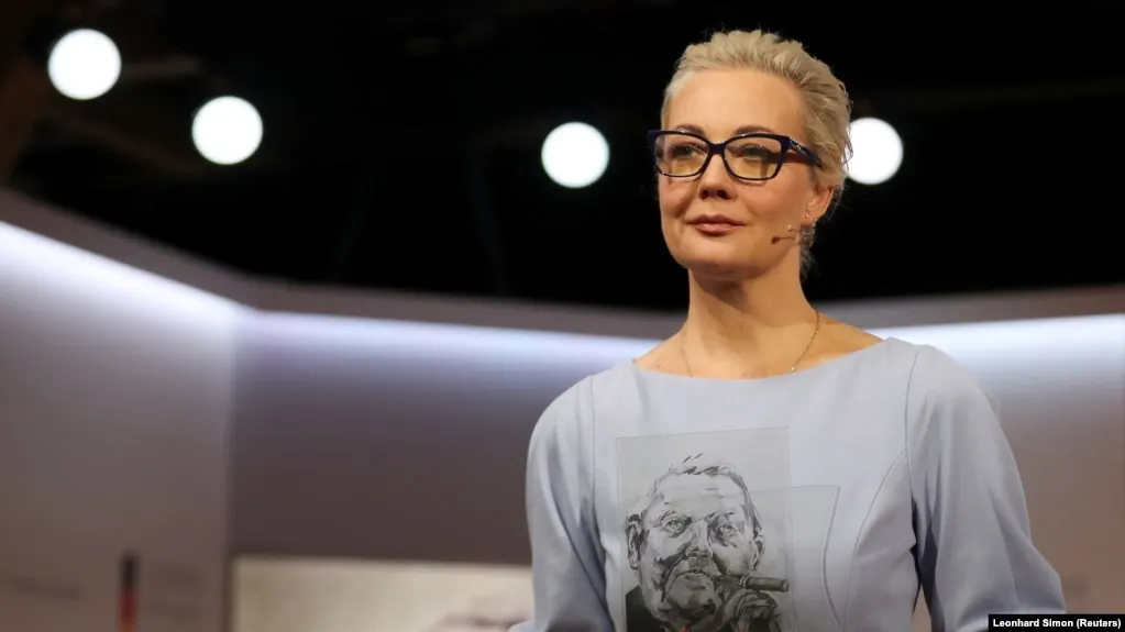 Генпрокуратура объявила запрет на деятельность организации Human Rights Foundation, возглавляемой Юлией Навальной.