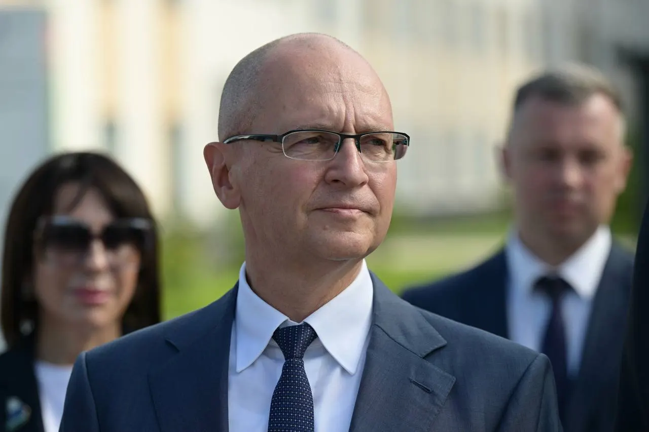 Сергей Кириенко прибыл в Екатеринбург для контроля подготовки к Международному фестивалю молодёжи; обсуждалась безопасность, участие гостей и вероятность визита президента.