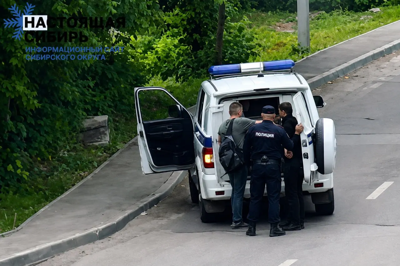 В первом полугодии 2026 года количество контрактников сократилось, аналитики фиксируют большие потери на фронте, а власти и бизнес массово ищут специалистов по воинскому учёту.