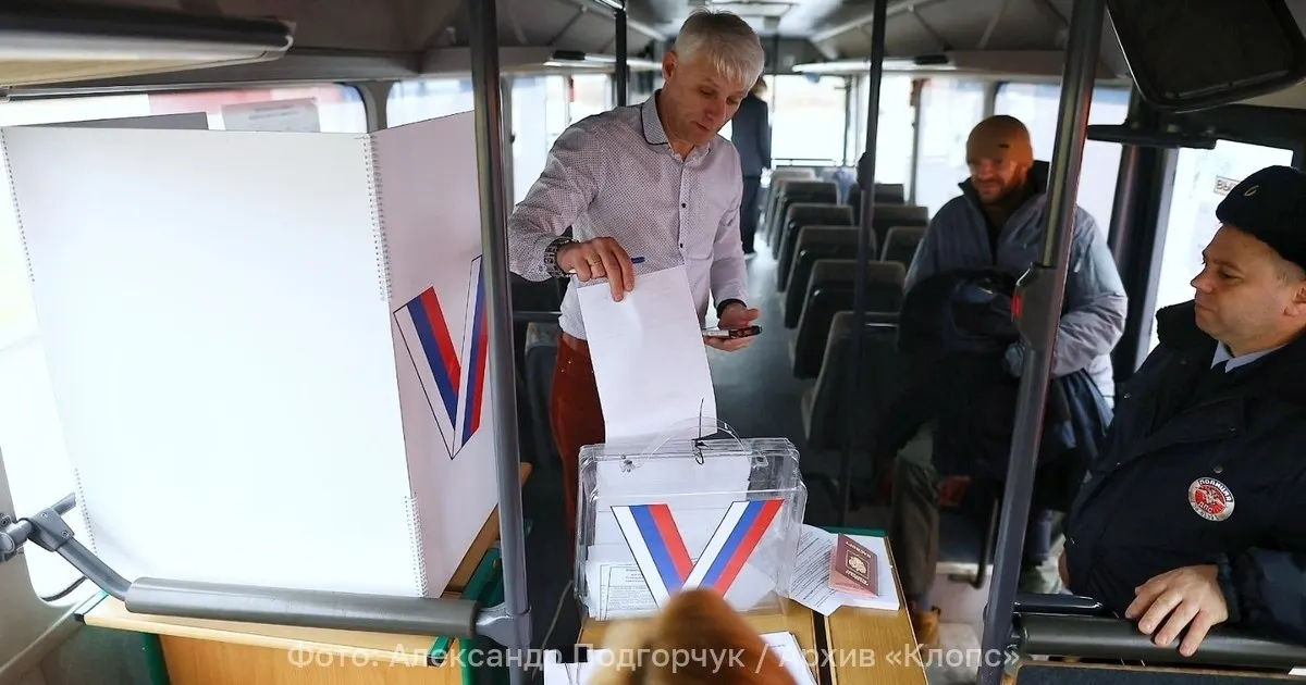 В период 18–20 сентября россияне, проживающие в Польше, смогут проголосовать на мобильных участках рядом с пограничными переходами; дополнительные участки появятся в Псковской и Ленинградской областях.