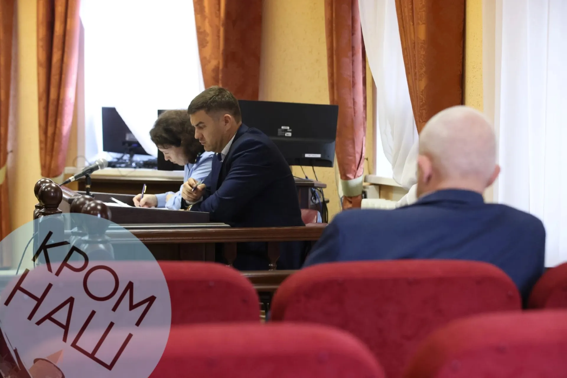 После заключения экспертизы представитель комиссии заявил о добросовестности процесса и отсутствии доказательств поддельности подписей; иск отклонён.