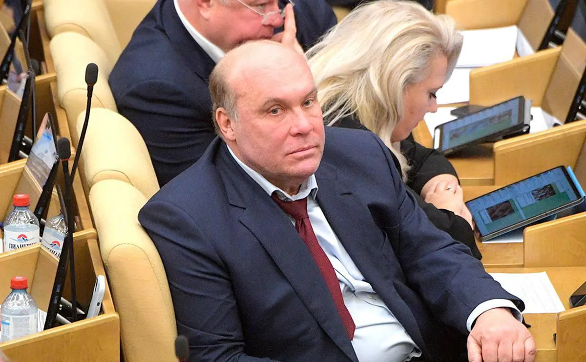 Депутат назвал сообщения о мобилизации слухами и указал, что сведения распространяют иностранные спецслужбы для запугивания россиян.