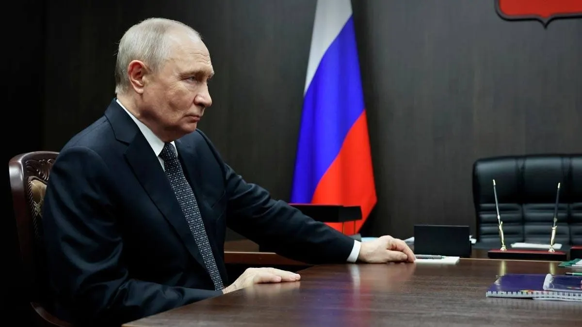 Россия планирует увеличить выпуск аккумуляторов к 2030 году, активнее внедрять энергонакопительные системы и запустить новые мощности Росатома в Москве.